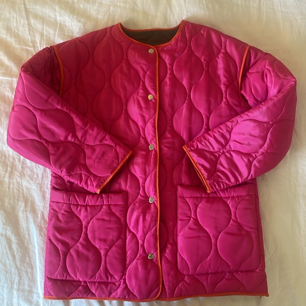 Never Fully Dressed Reversible Quilted Puffer Jacket - Olive/Hot Pink - Picture 5 of 6